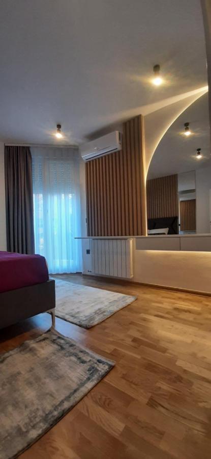 New Concept Included Garage Apartment Sarajevo Ngoại thất bức ảnh