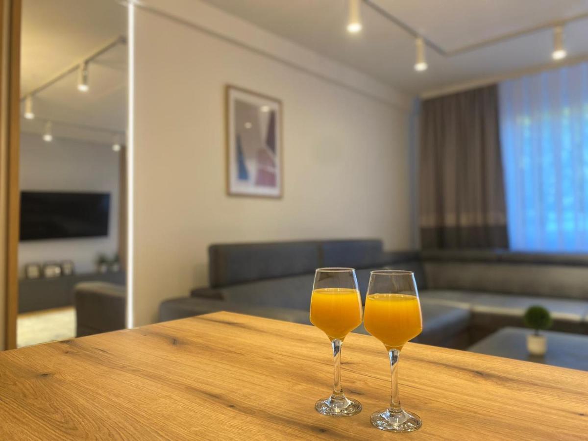 New Concept Included Garage Apartment Sarajevo Ngoại thất bức ảnh