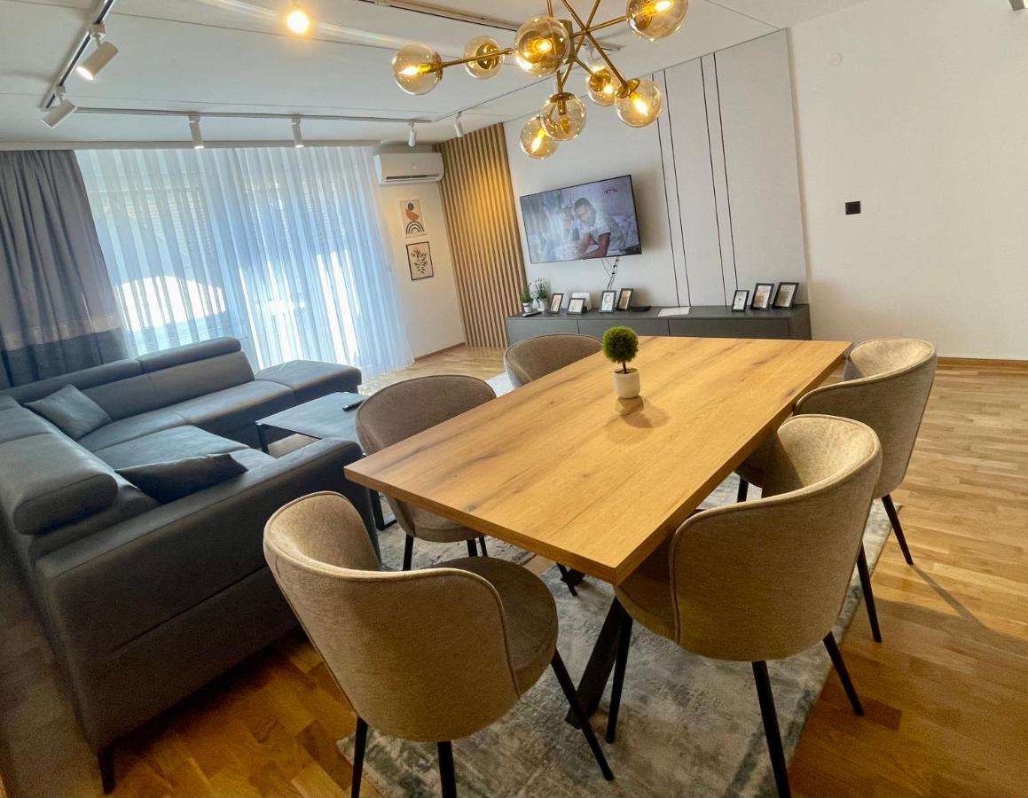 New Concept Included Garage Apartment Sarajevo Ngoại thất bức ảnh