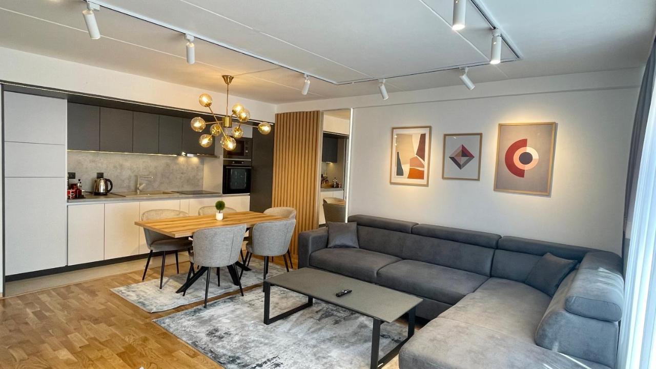 New Concept Included Garage Apartment Sarajevo Ngoại thất bức ảnh