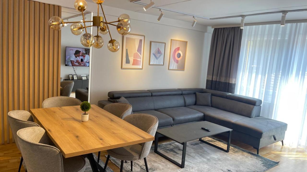 New Concept Included Garage Apartment Sarajevo Ngoại thất bức ảnh