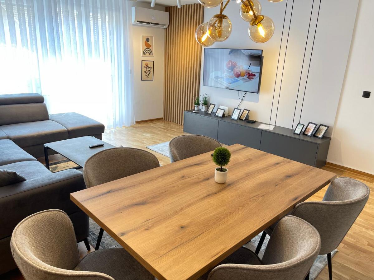New Concept Included Garage Apartment Sarajevo Ngoại thất bức ảnh