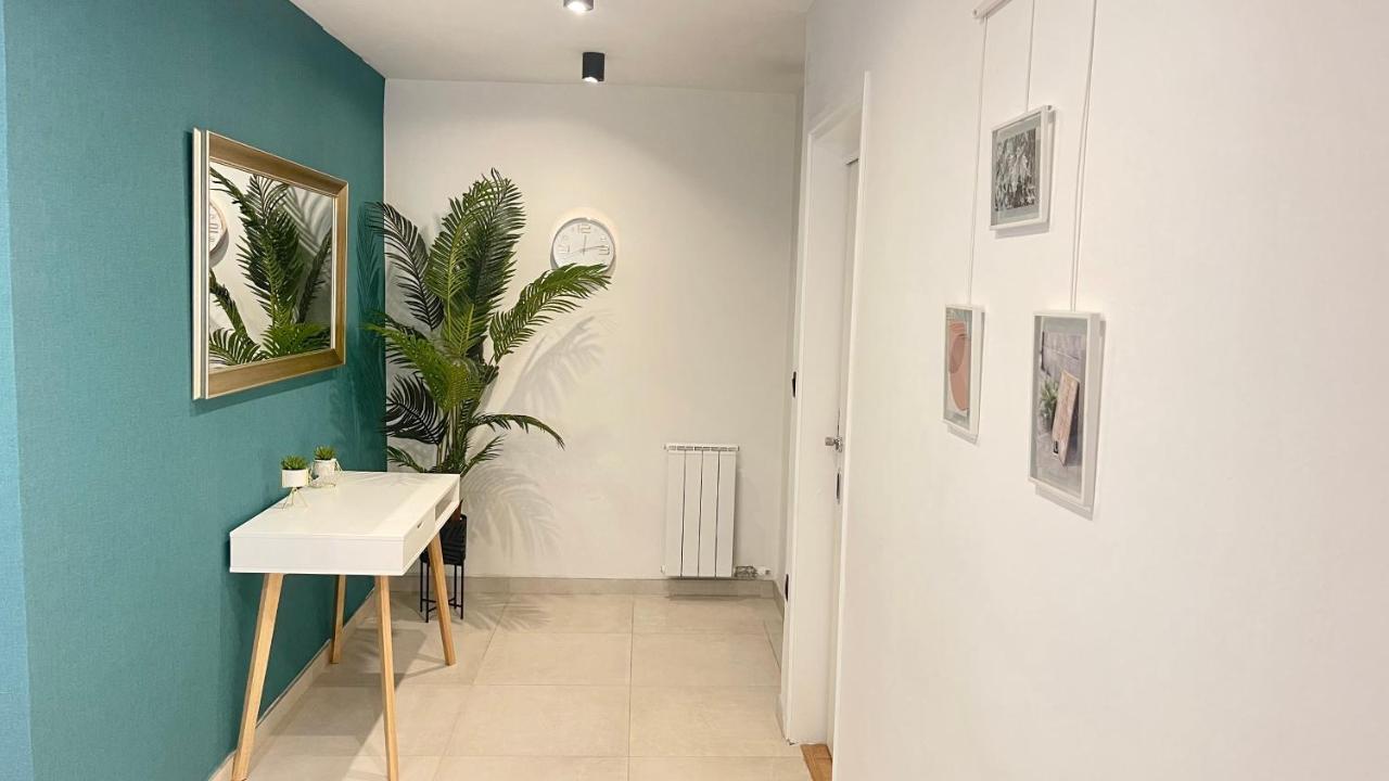 New Concept Included Garage Apartment Sarajevo Ngoại thất bức ảnh